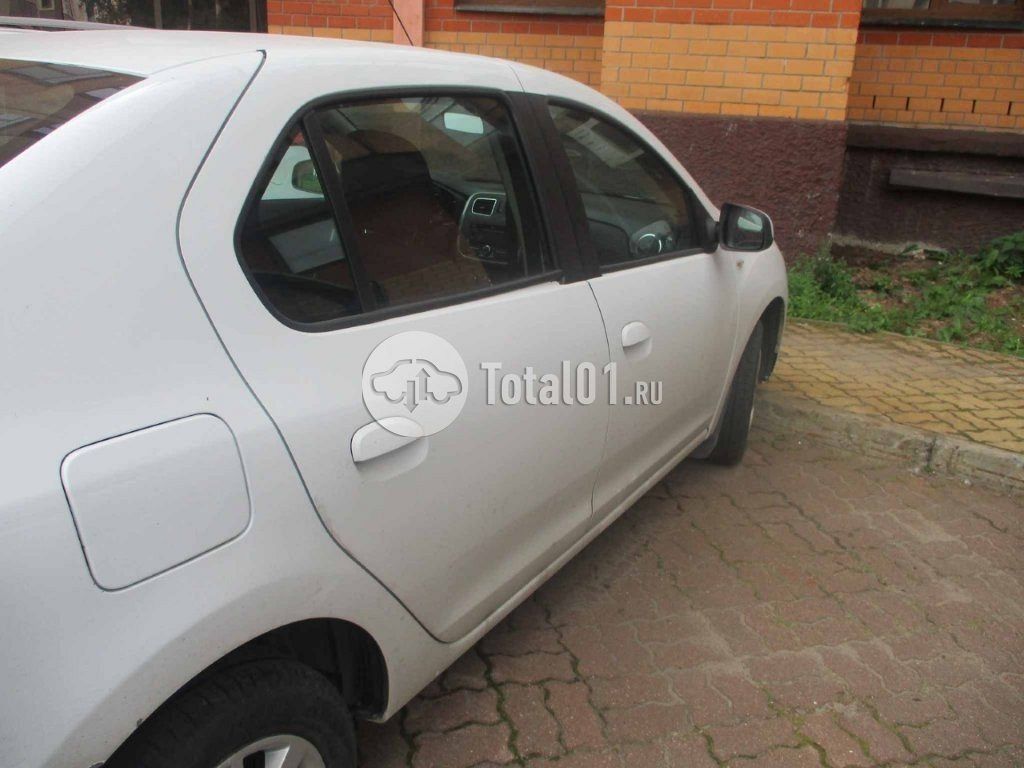 Фото Renault Logan 22