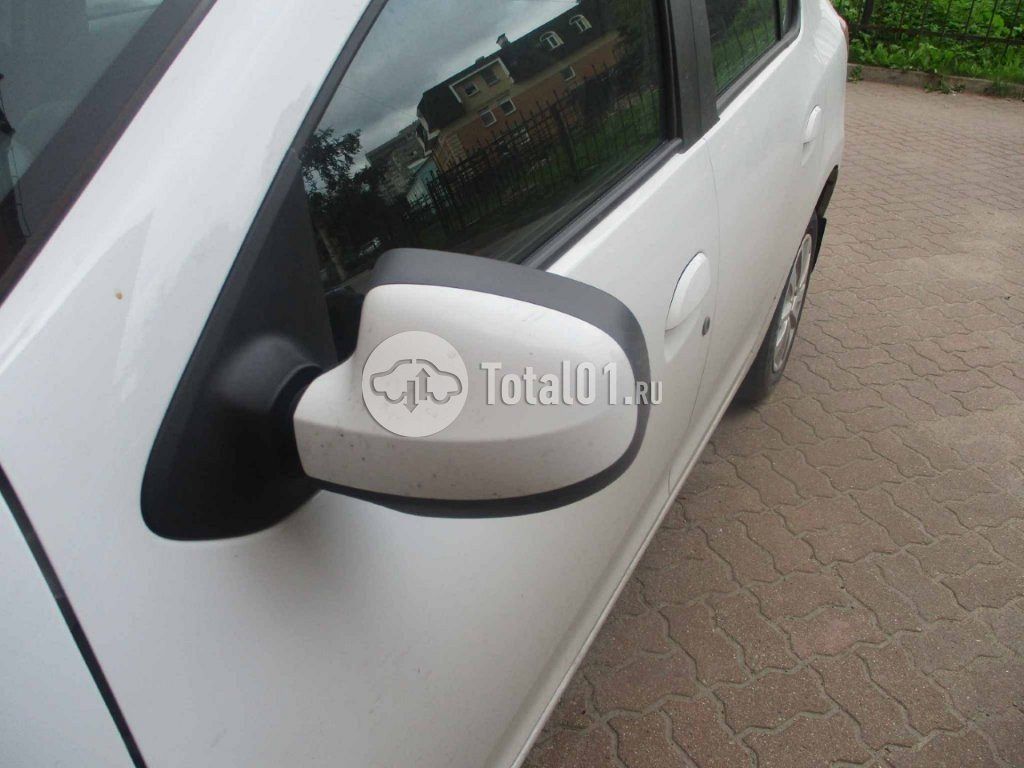Фото Renault Logan 42