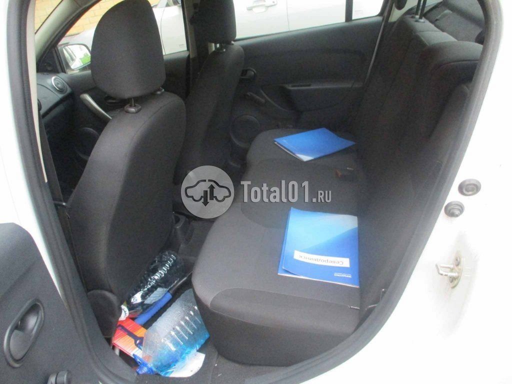 Фото Renault Logan 60