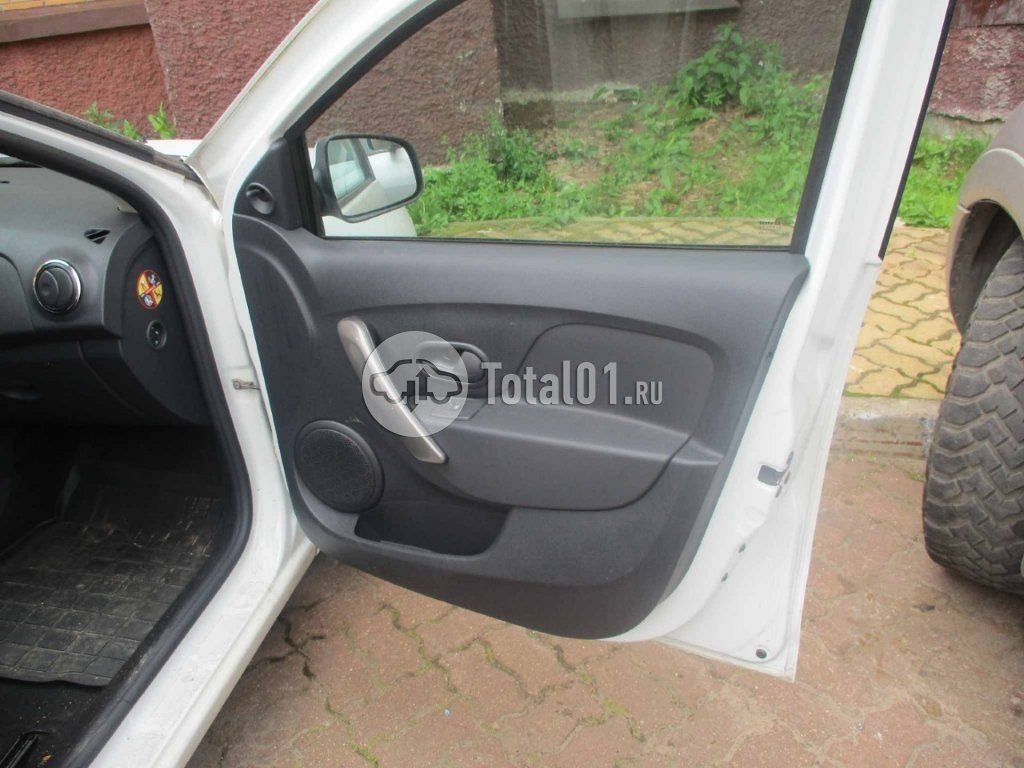 Фото Renault Logan 72