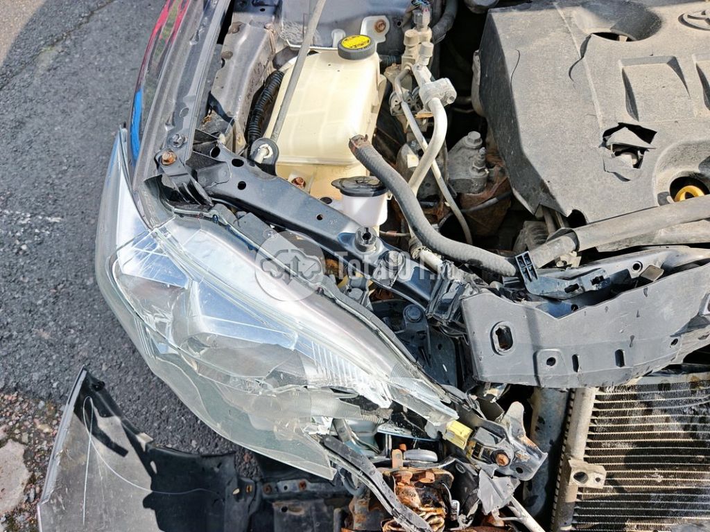 Фото Toyota Corolla 76