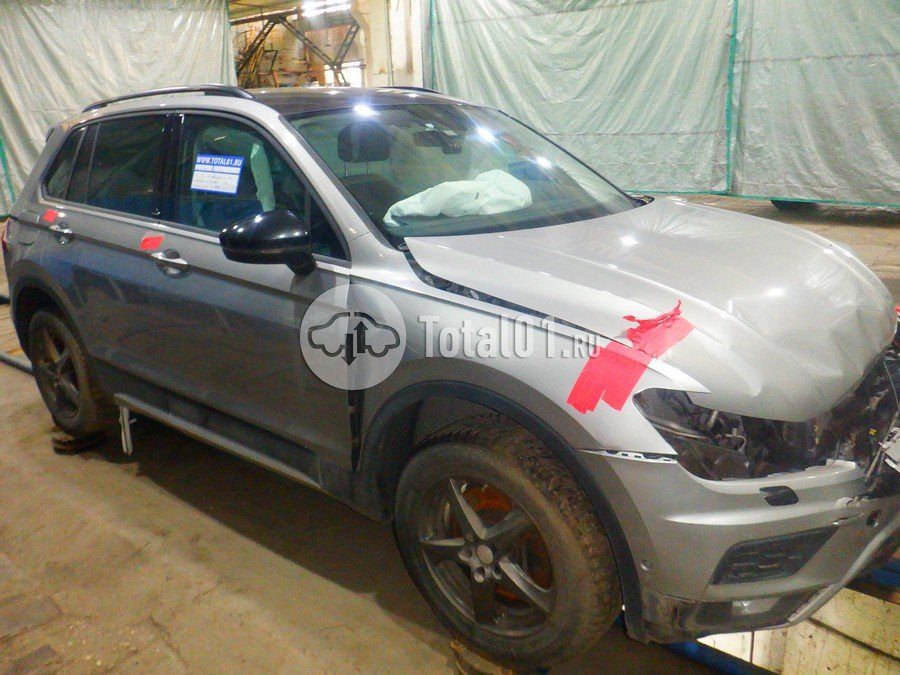 Фото Volkswagen Tiguan 10