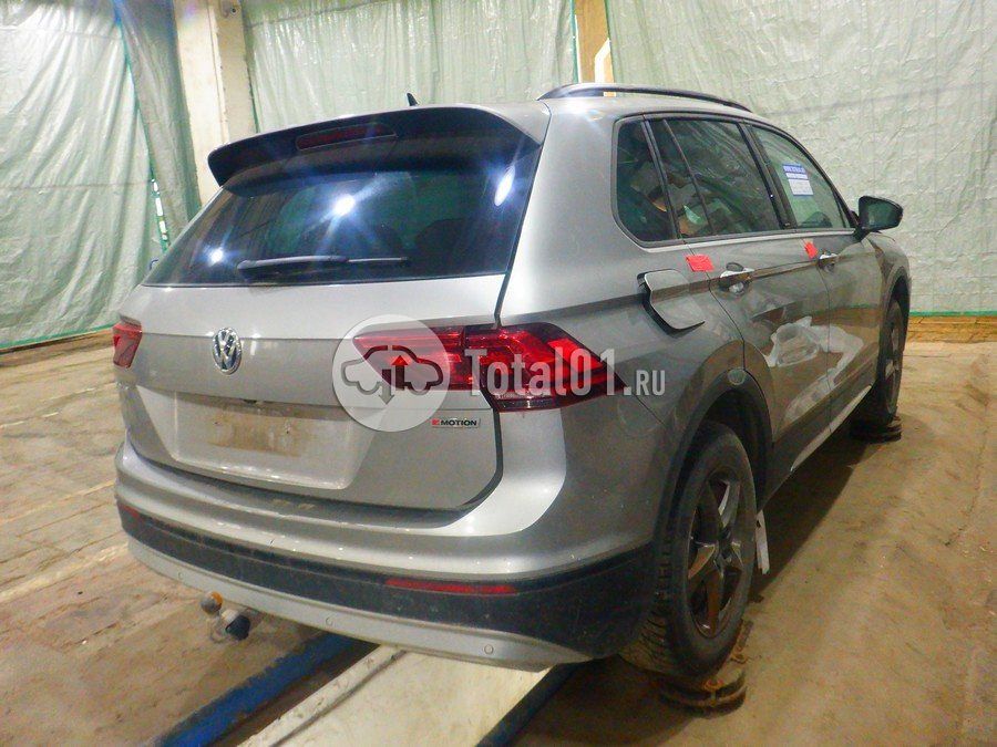 Фото Volkswagen Tiguan 14