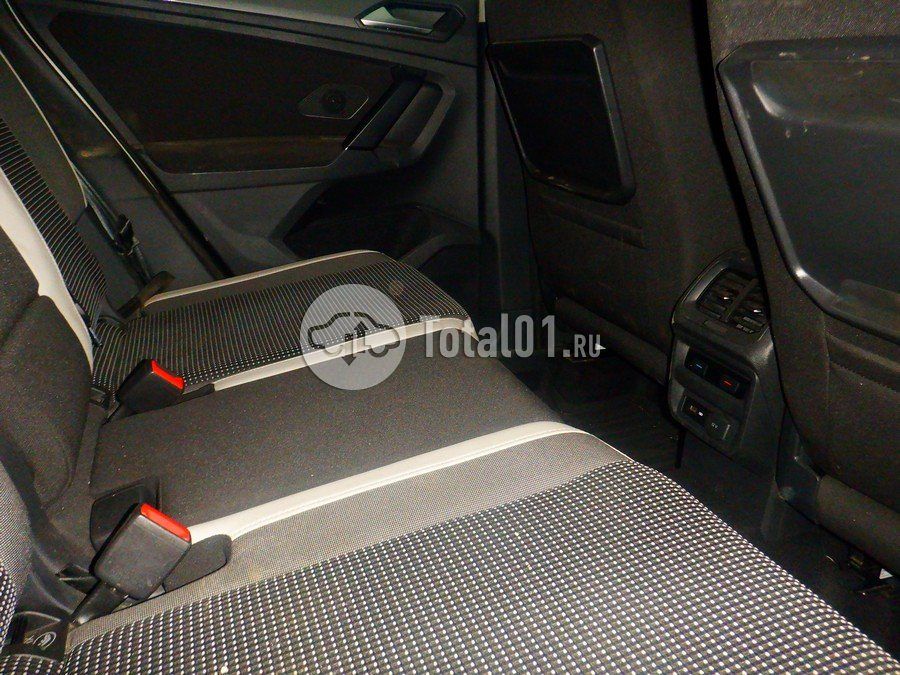 Фото Volkswagen Tiguan 48