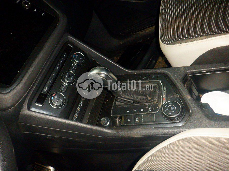 Фото Volkswagen Tiguan 76