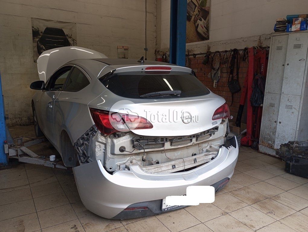 Фото Opel Astra GTC 16