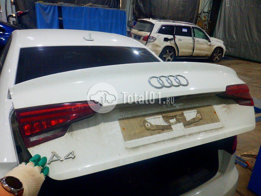Фото Audi A4 12