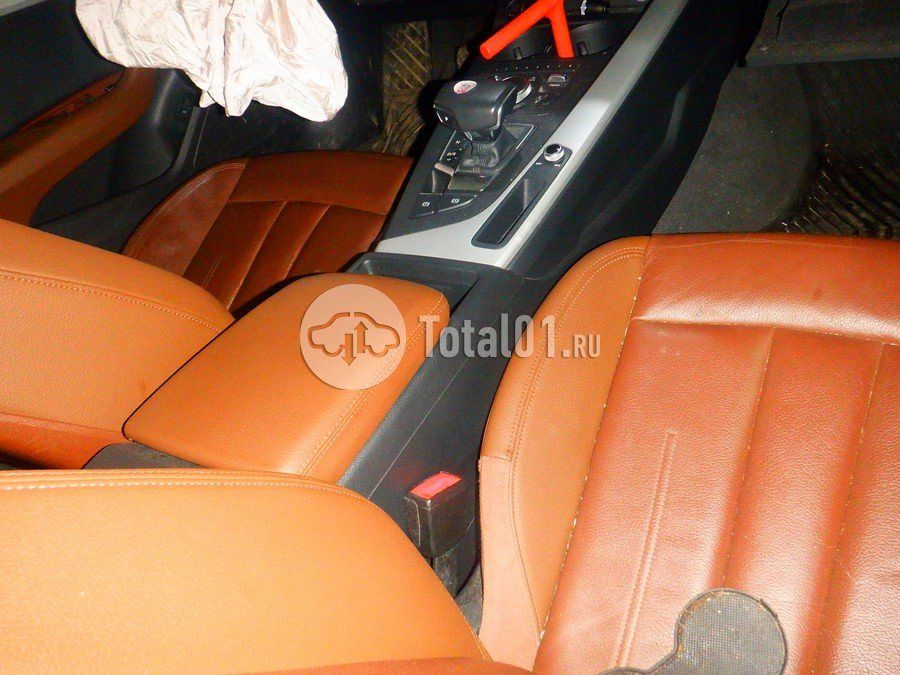 Фото Audi A4 28