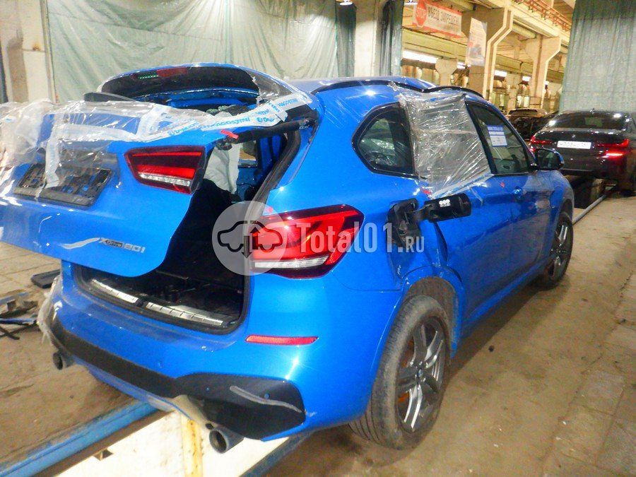 Фото BMW X1 14