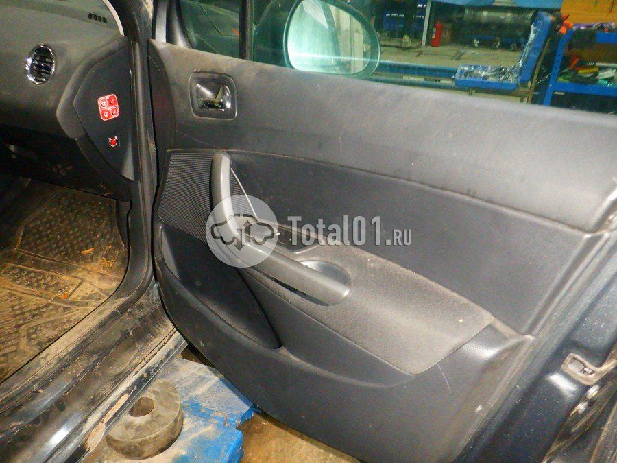 Фото Peugeot 408 20