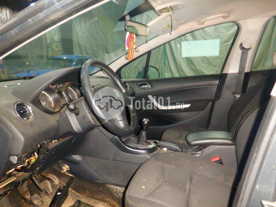 Фото Peugeot 408 58