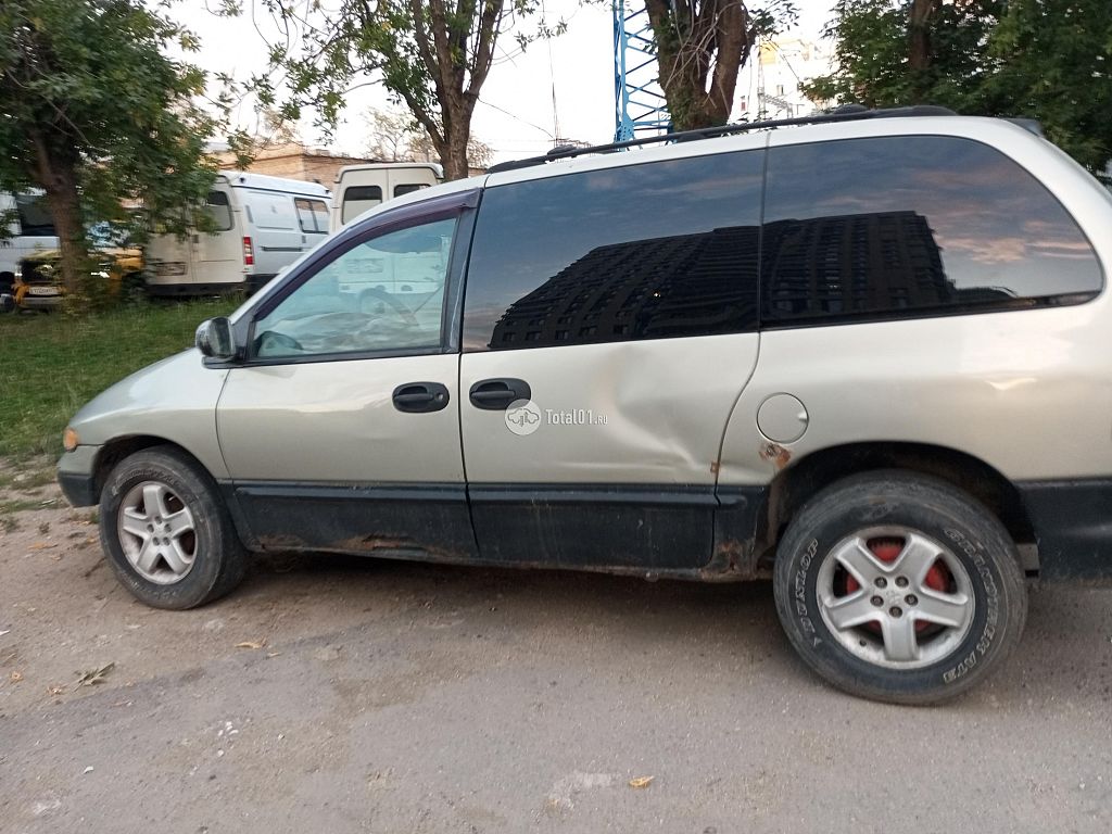 Фото Dodge Caravan 8