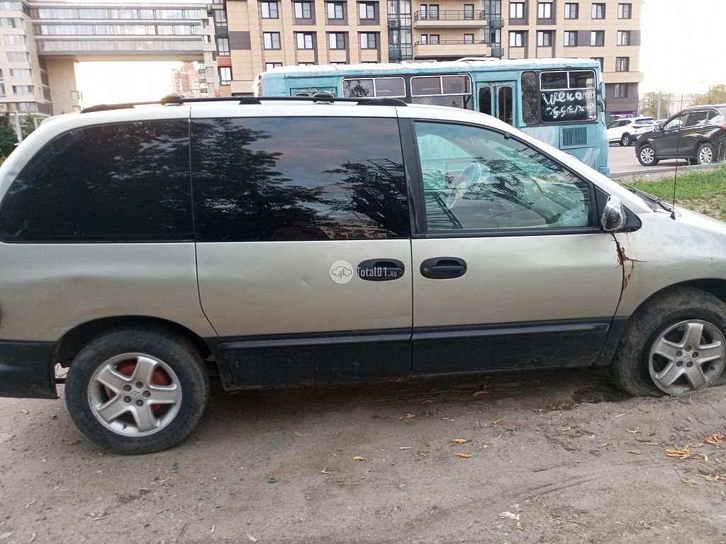 Фото Dodge Caravan 14