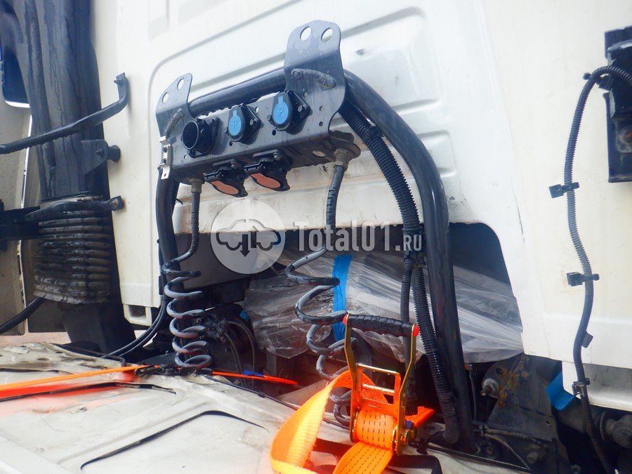 Фото Renault T-Series 94