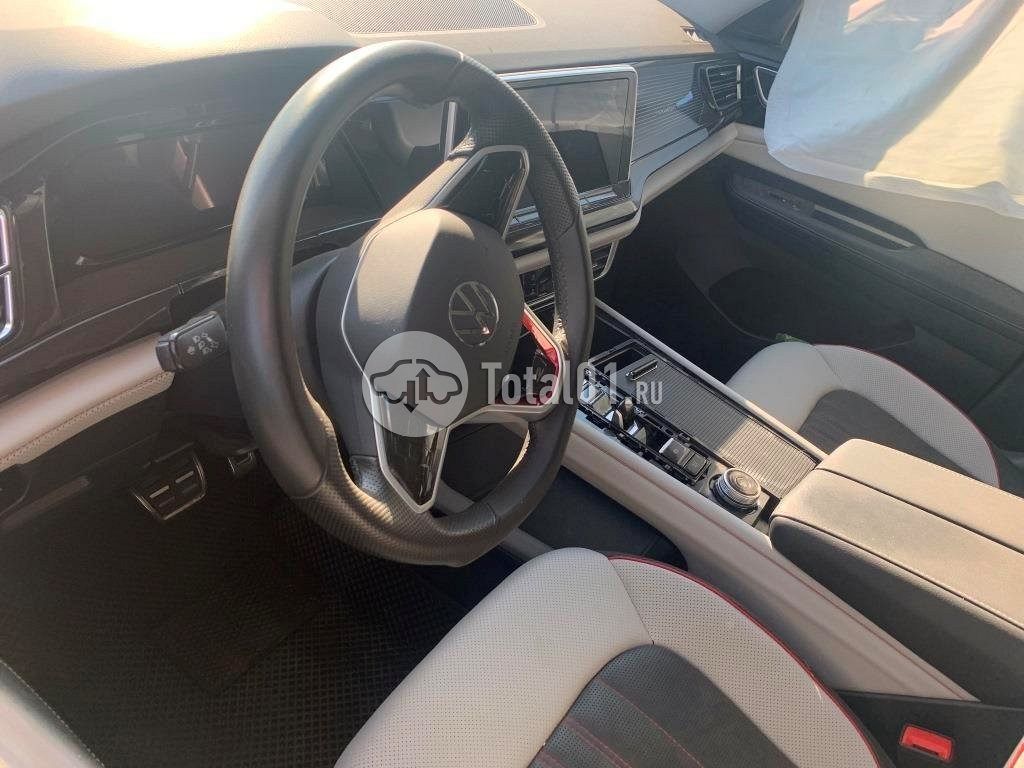 Фото Volkswagen Teramont X 42