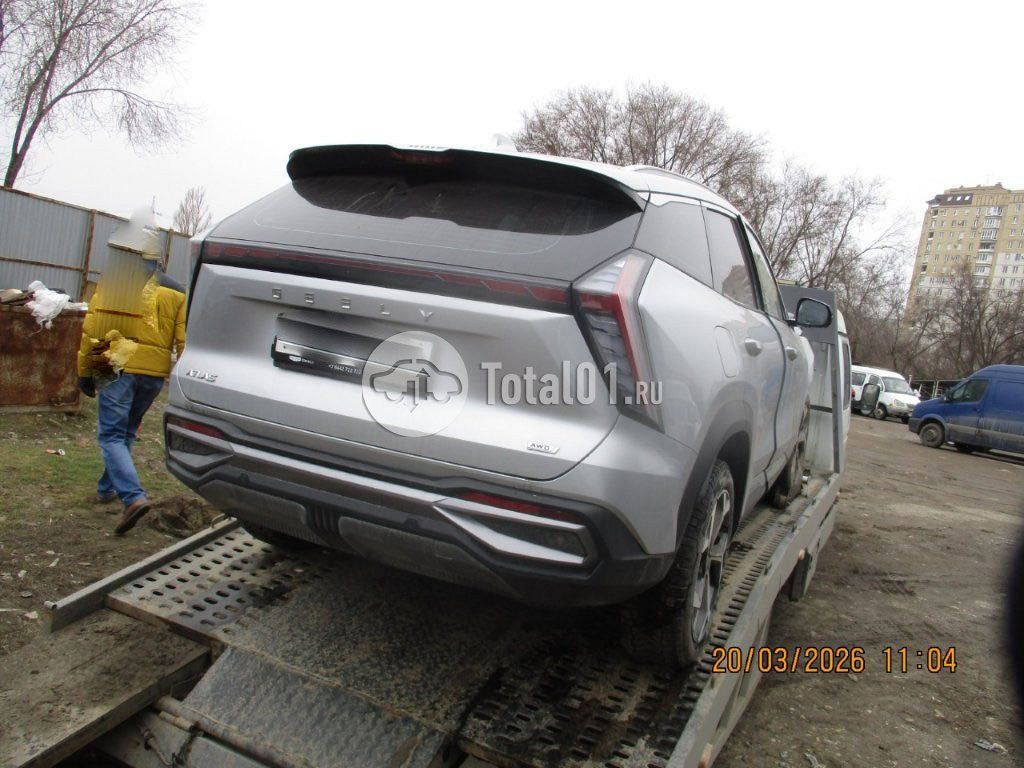 Фото Geely Atlas 10