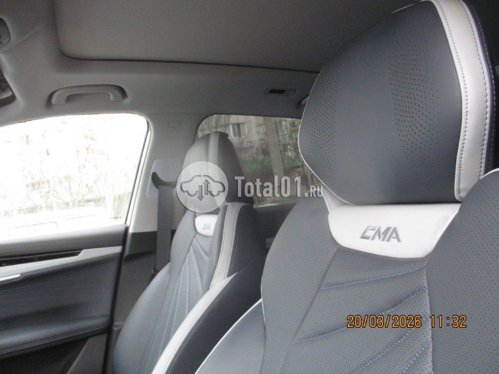 Фото Geely Atlas 70