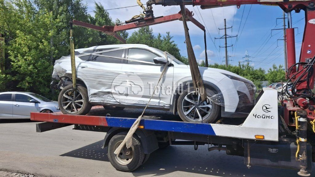 Фото Dongfeng MAGE 18