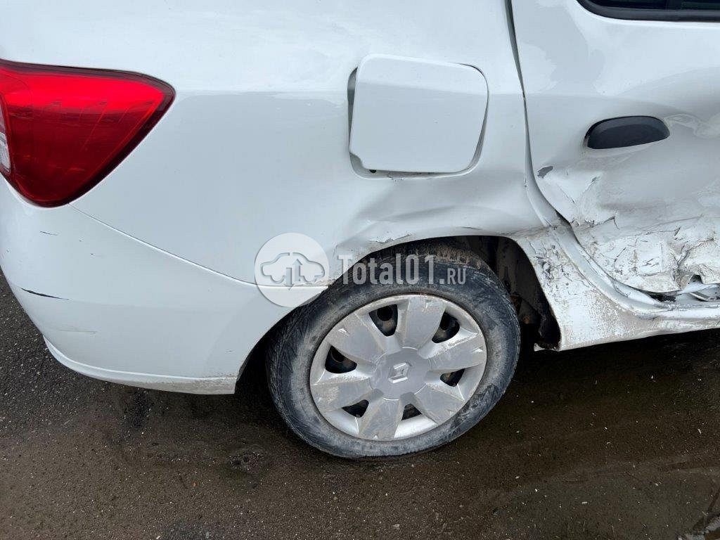 Фото Renault Logan 38