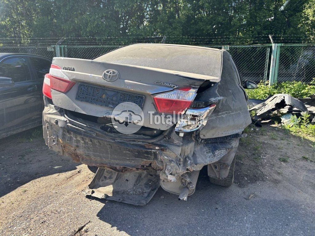 Фото Toyota Camry 14