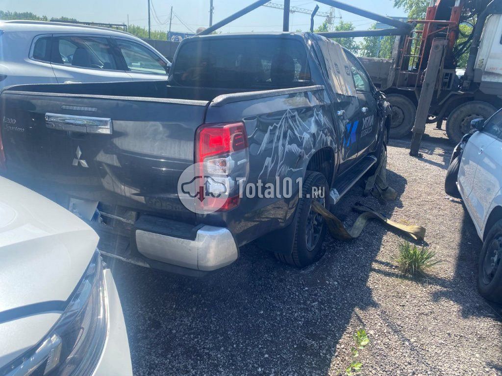 Фото Mitsubishi L200 28