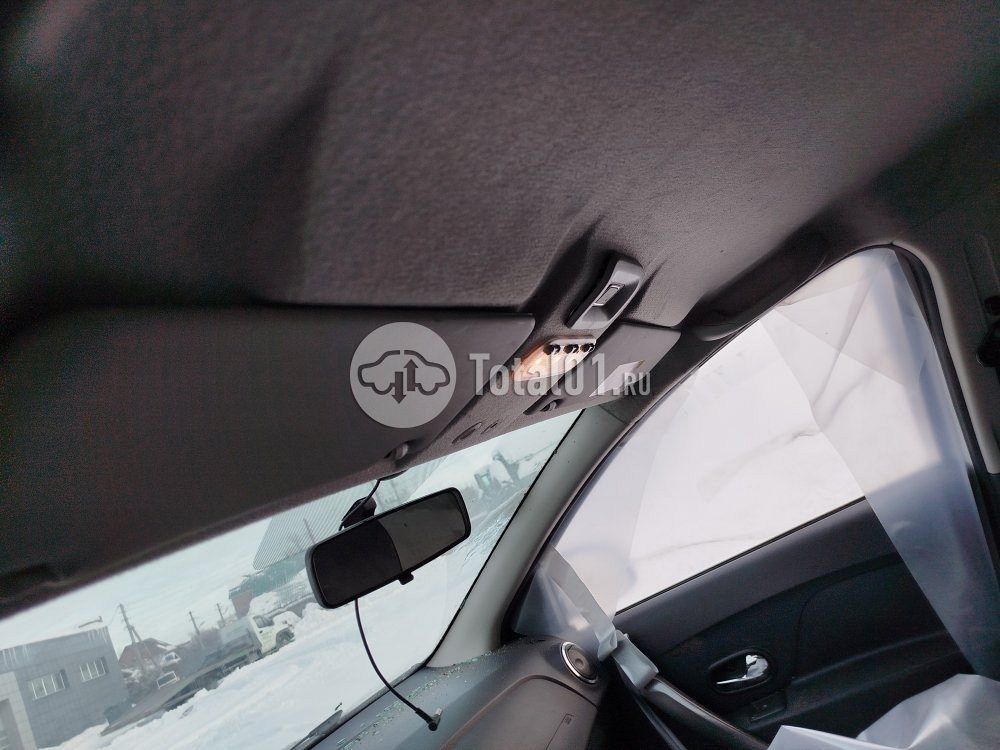 Фото Renault Sandero 28