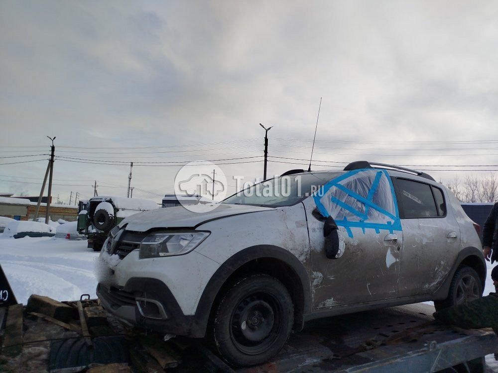 Фото Renault Sandero 32