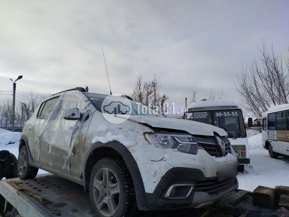 Фото Renault Sandero 36
