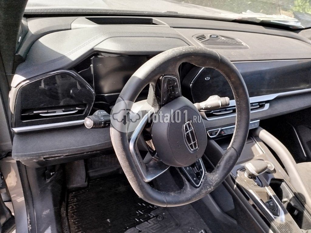 Фото Geely Monjaro 26