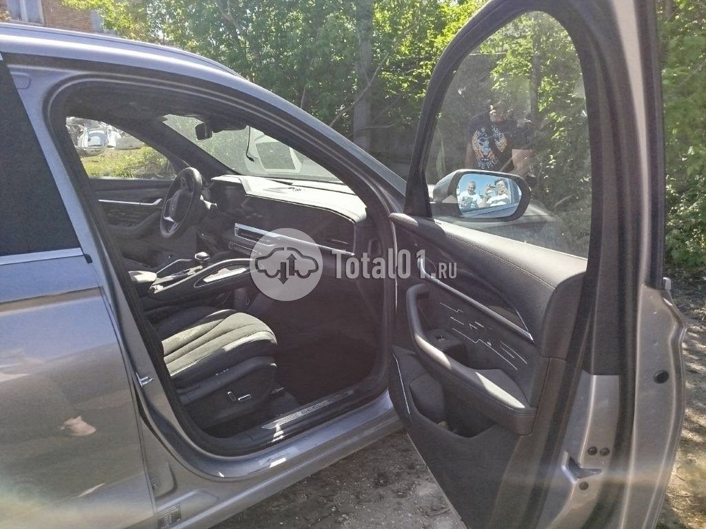 Фото Geely Monjaro 38