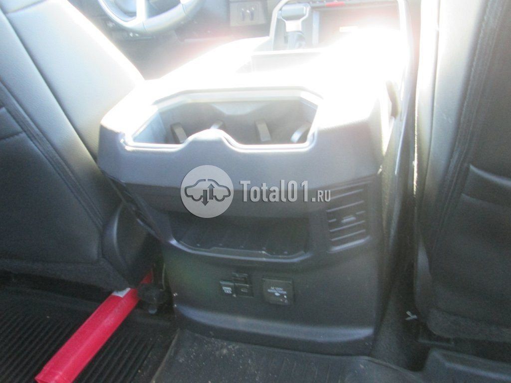 Фото Toyota Tundra 138