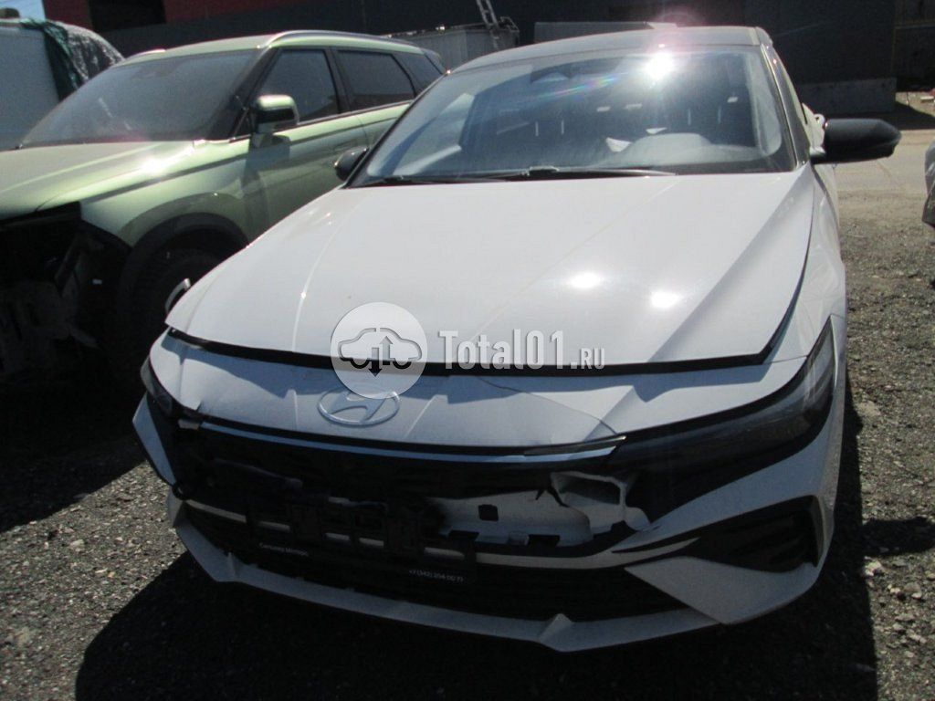 Фото Hyundai Elantra 4