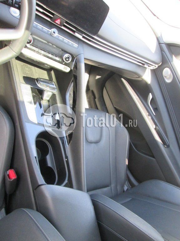 Фото Hyundai Elantra 50