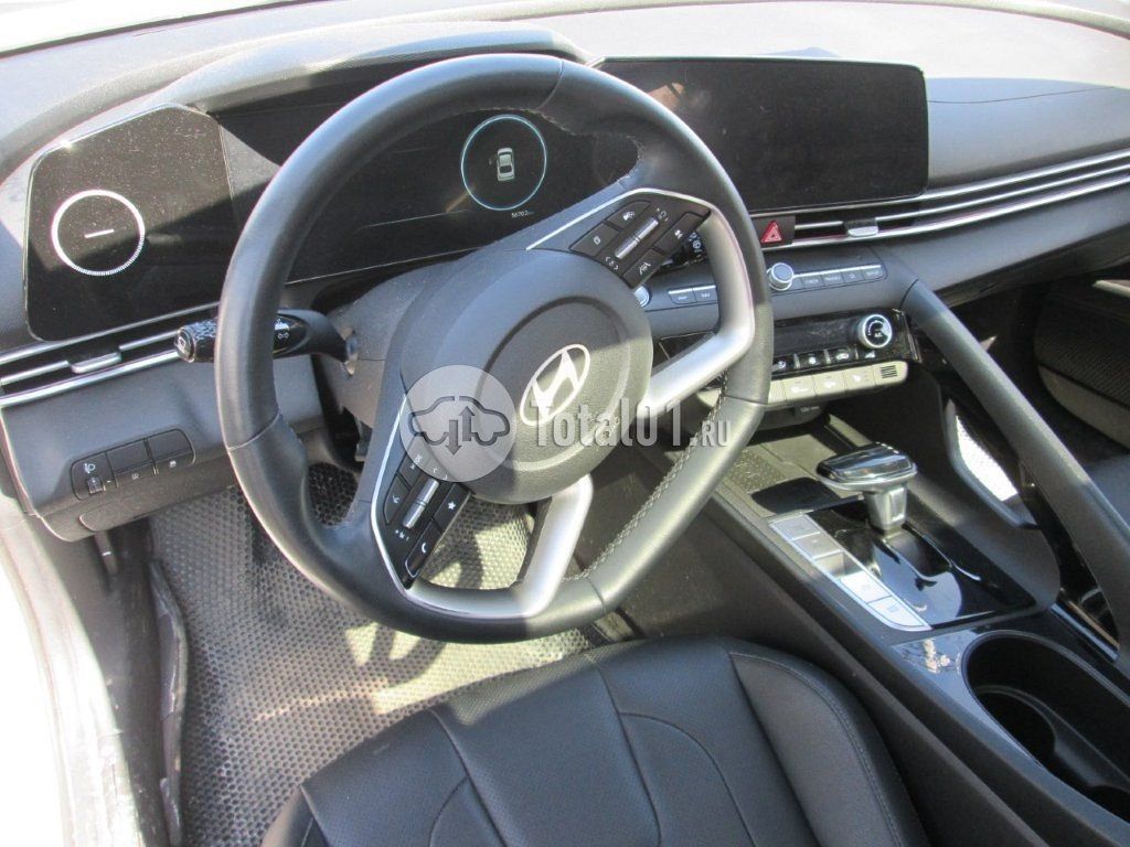 Фото Hyundai Elantra 52