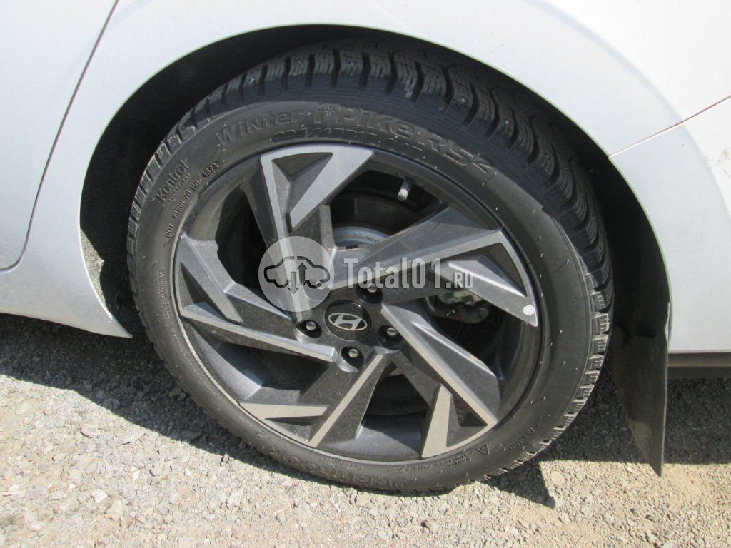 Фото Hyundai Elantra 120