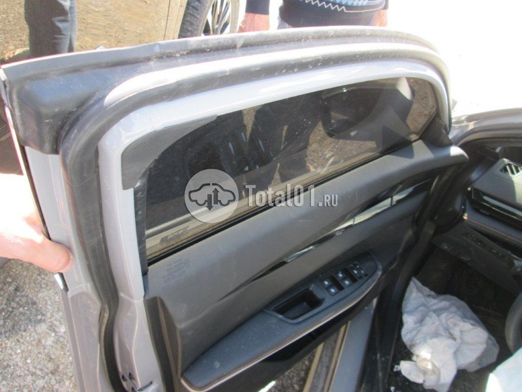 Фото Changan UNI-V 72