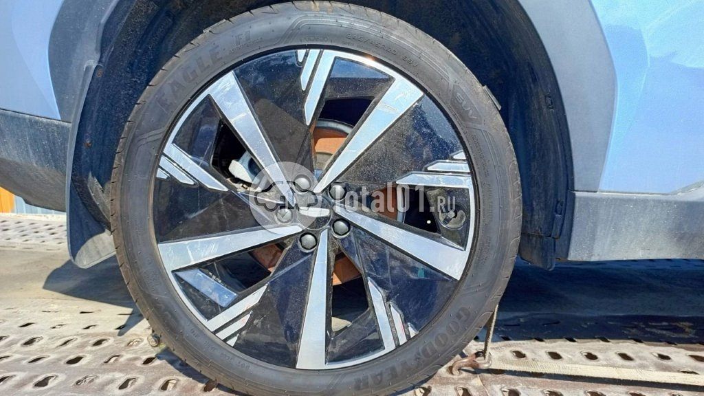 Фото Geely Atlas 12