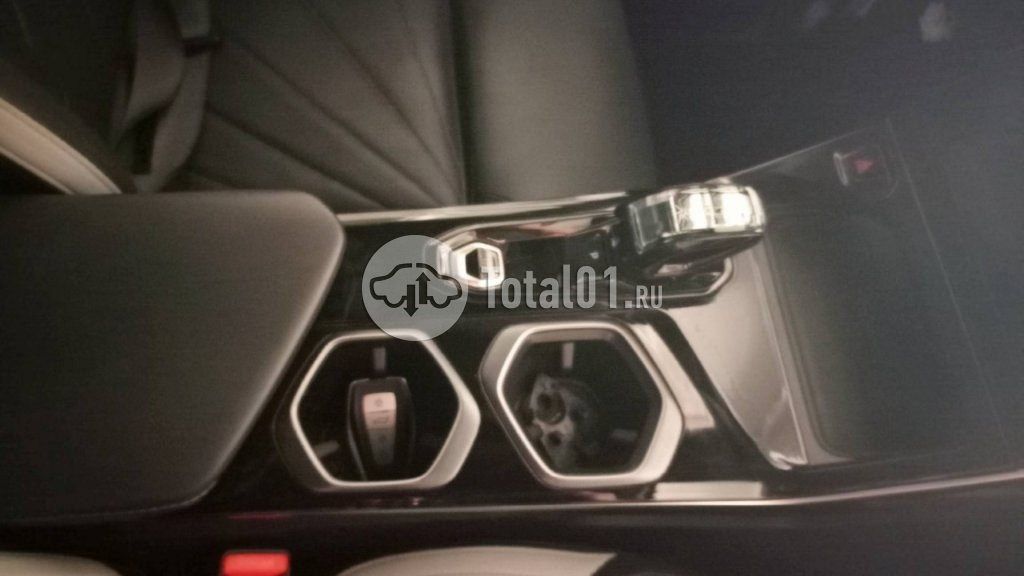 Фото Geely Atlas 142