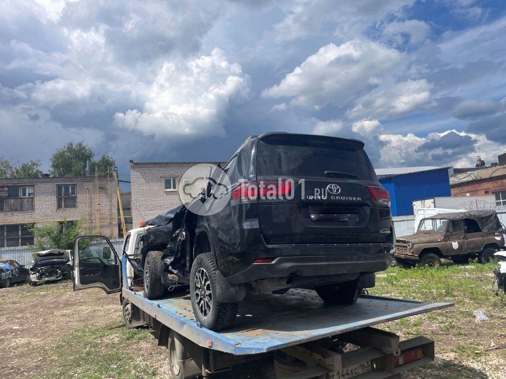 Фото Toyota Land Cruiser 10