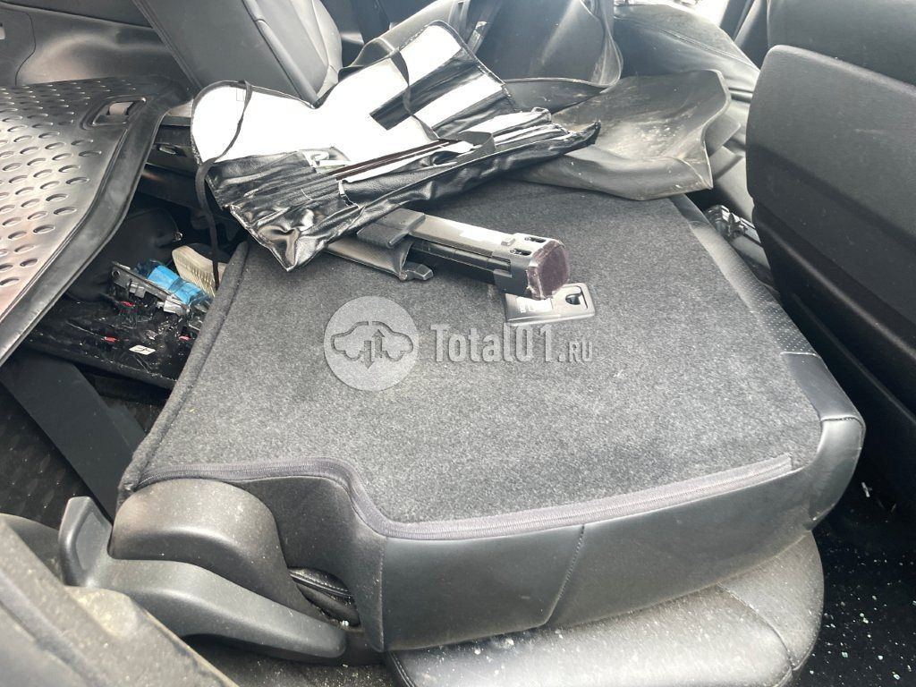 Фото Toyota Land Cruiser 108