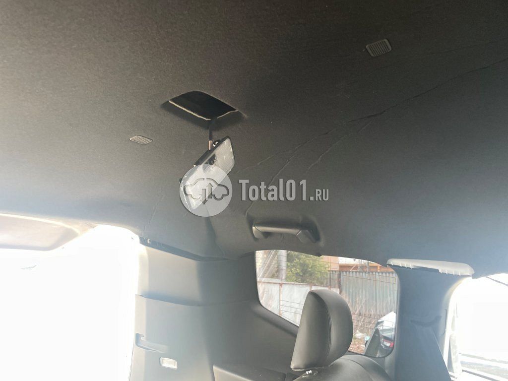 Фото Toyota Land Cruiser 116