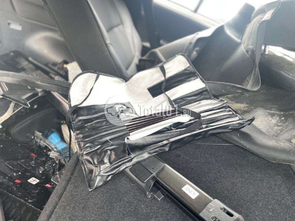 Фото Toyota Land Cruiser 136