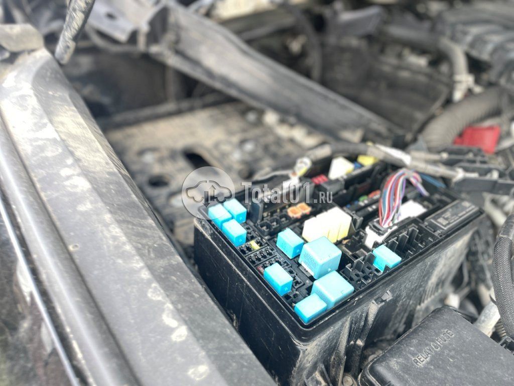 Фото Toyota Land Cruiser 138