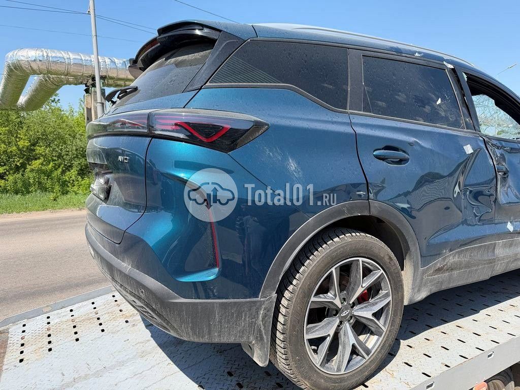 Фото Chery Tiggo 7 10