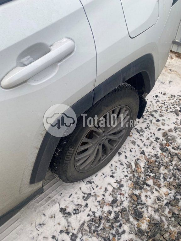 Фото Toyota RAV4 76