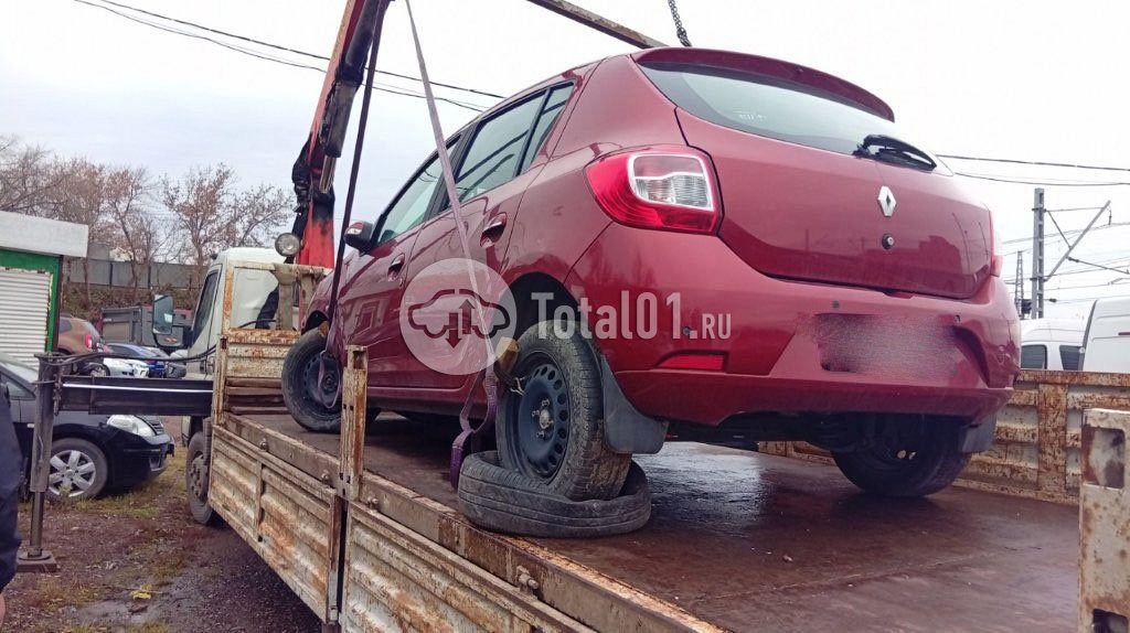 Фото Renault Sandero 32