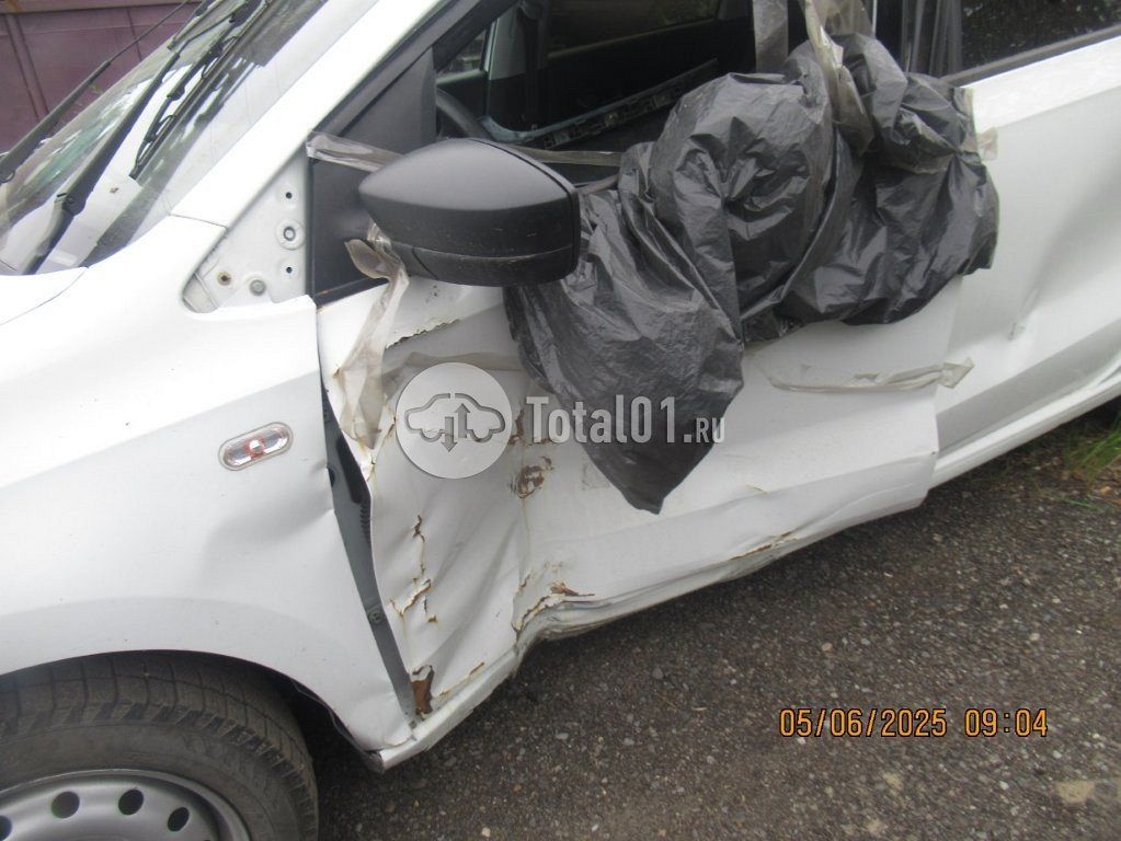 Фото Volkswagen Polo 26