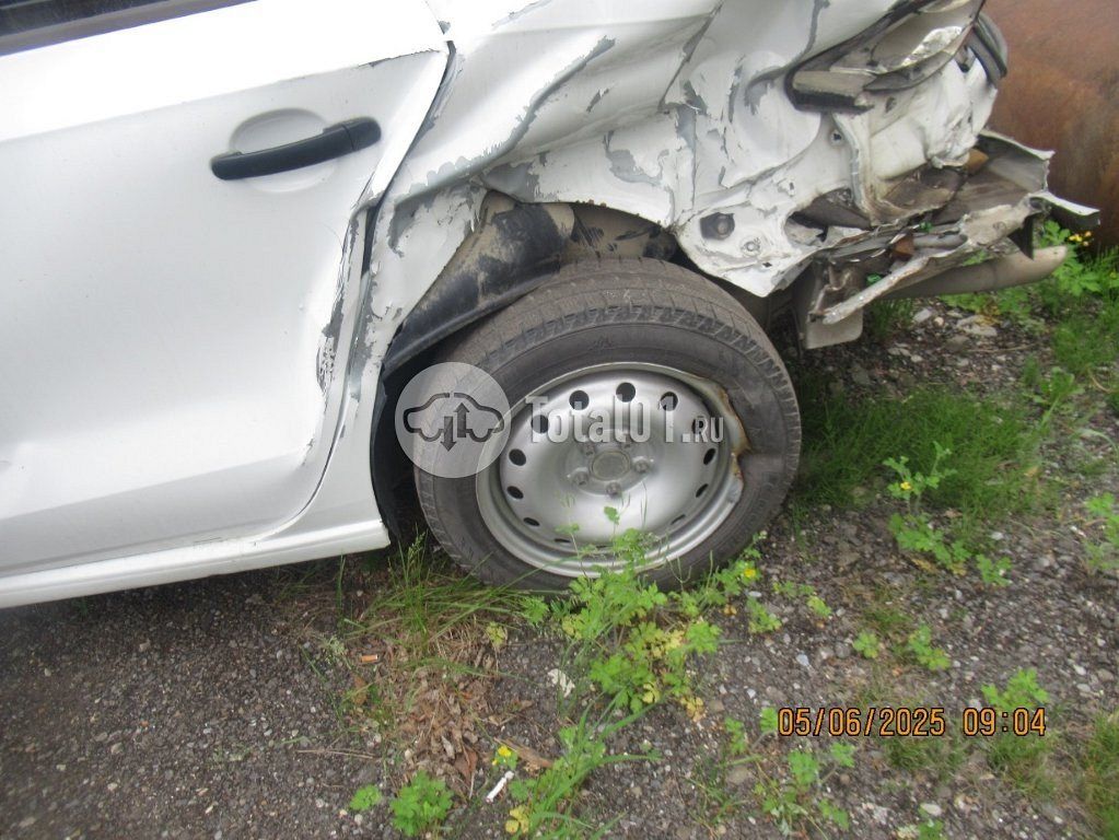 Фото Volkswagen Polo 40