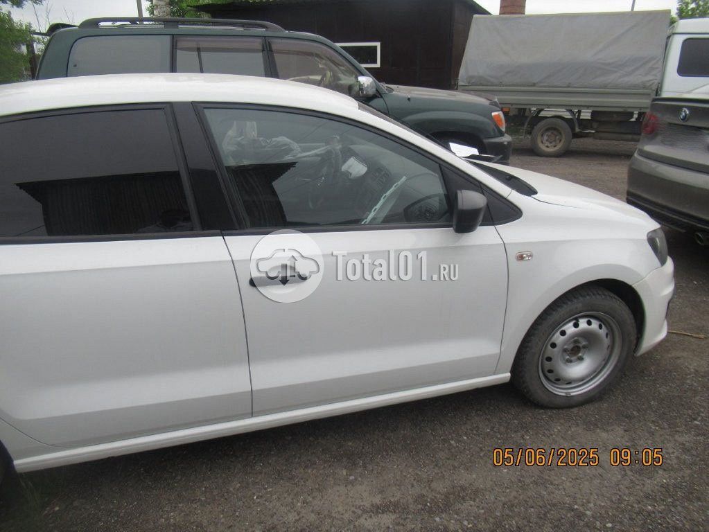 Фото Volkswagen Polo 78