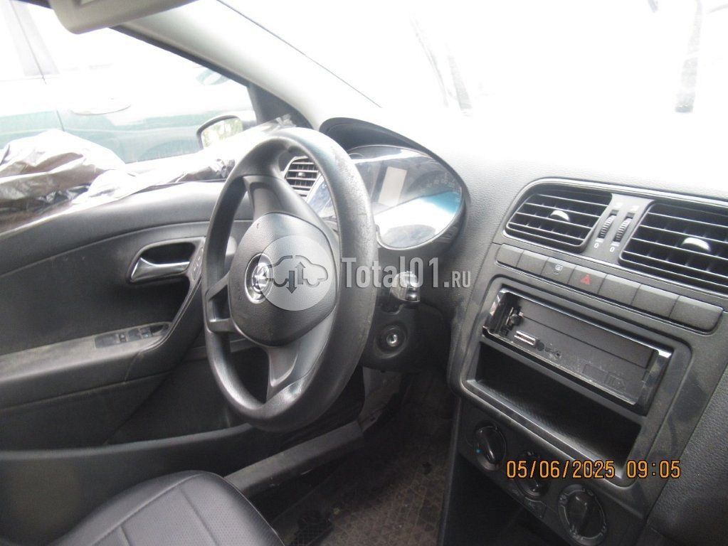 Фото Volkswagen Polo 106